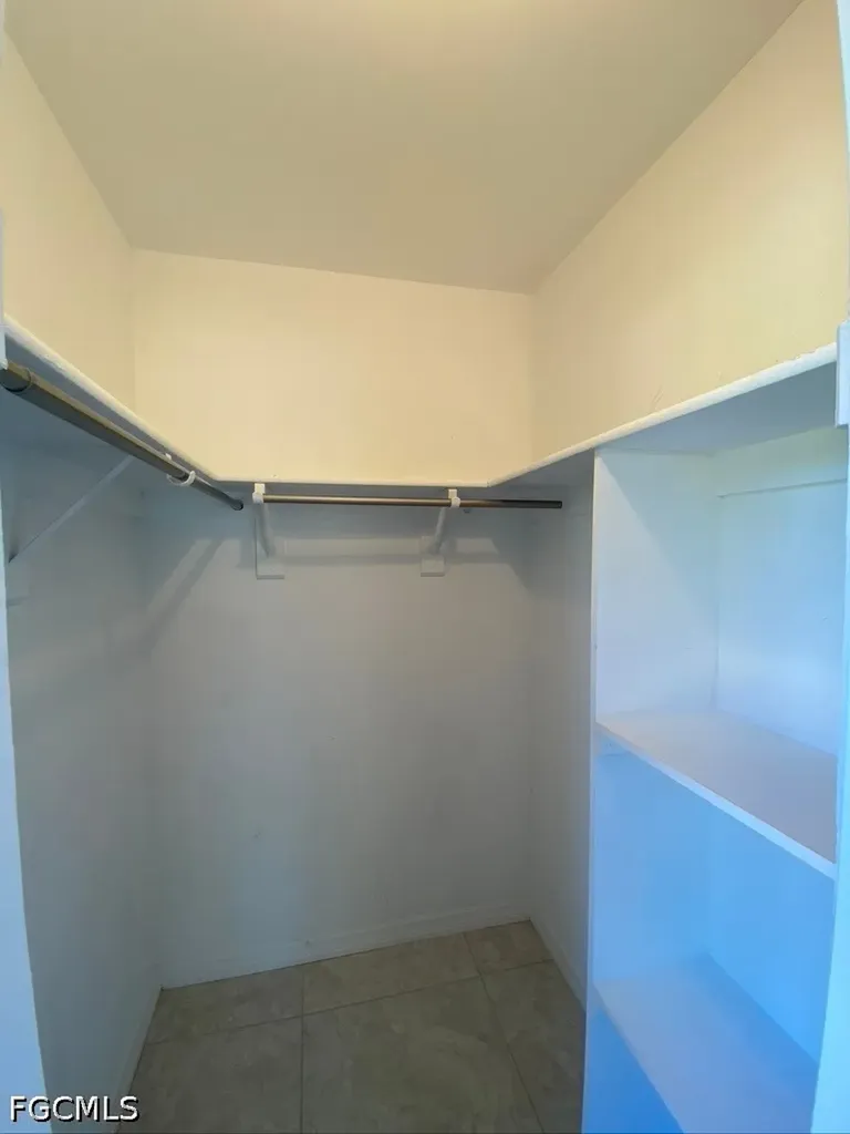 1425 SW 51st Lane Cape Coral FL 33914