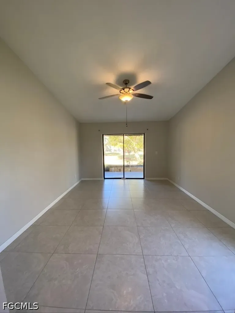 1425 SW 51st Lane Cape Coral FL 33914