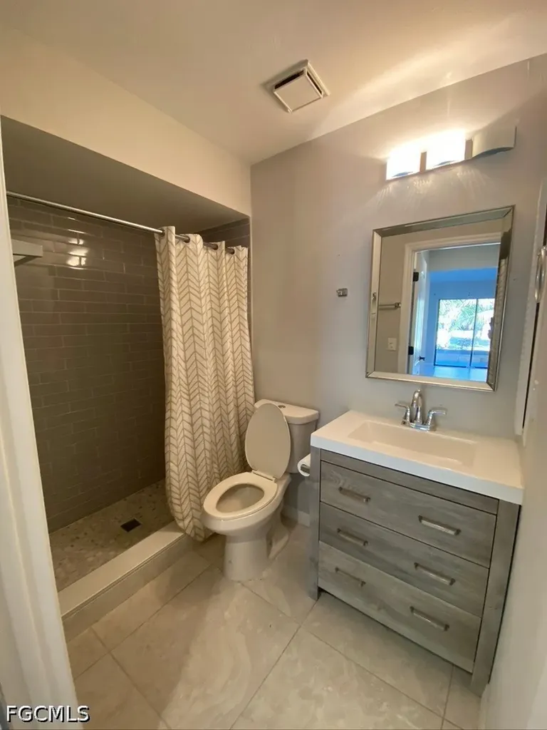 1425 SW 51st Lane Cape Coral FL 33914