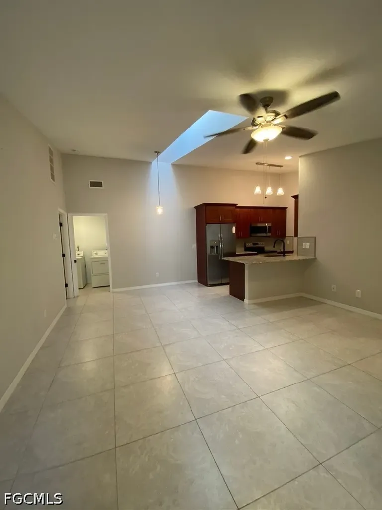 1425 SW 51st Lane Cape Coral FL 33914