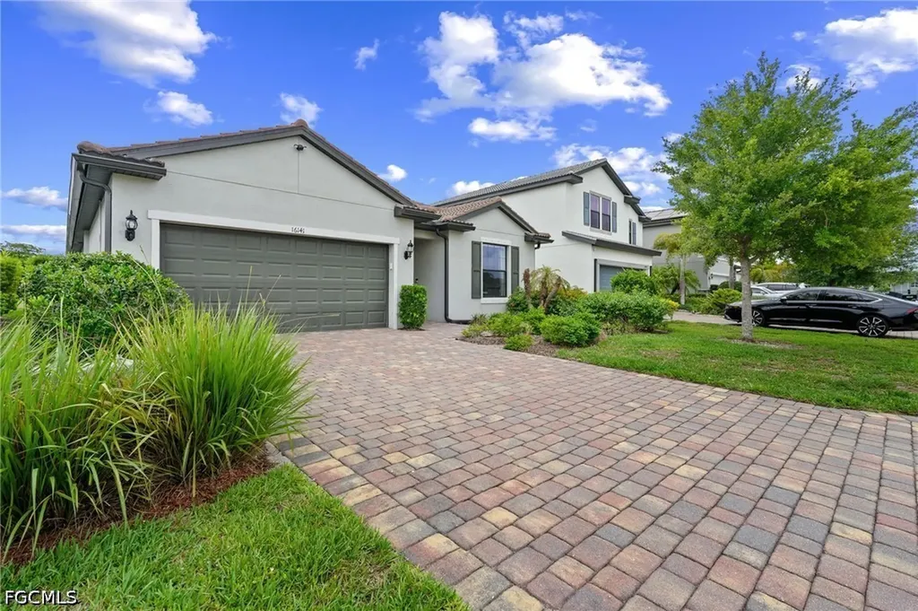 16141 Palmetto Prairie Drive Alva FL 33920