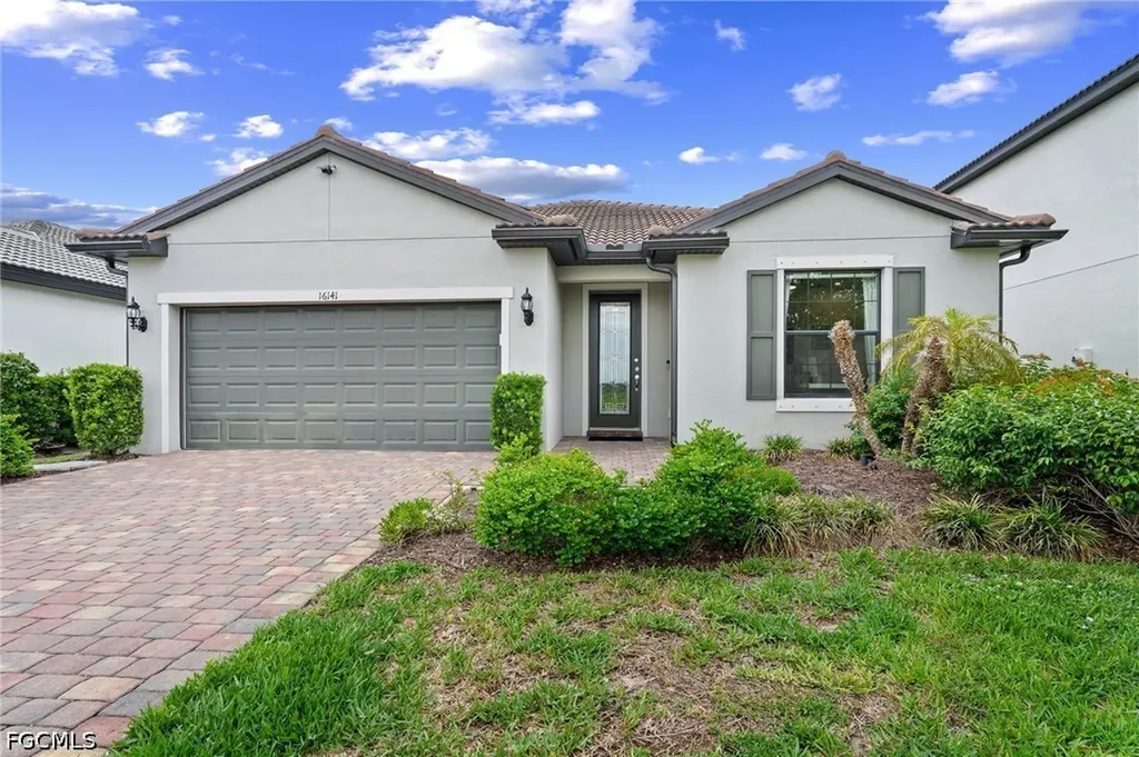 16141 Palmetto Prairie Drive Alva FL 33920