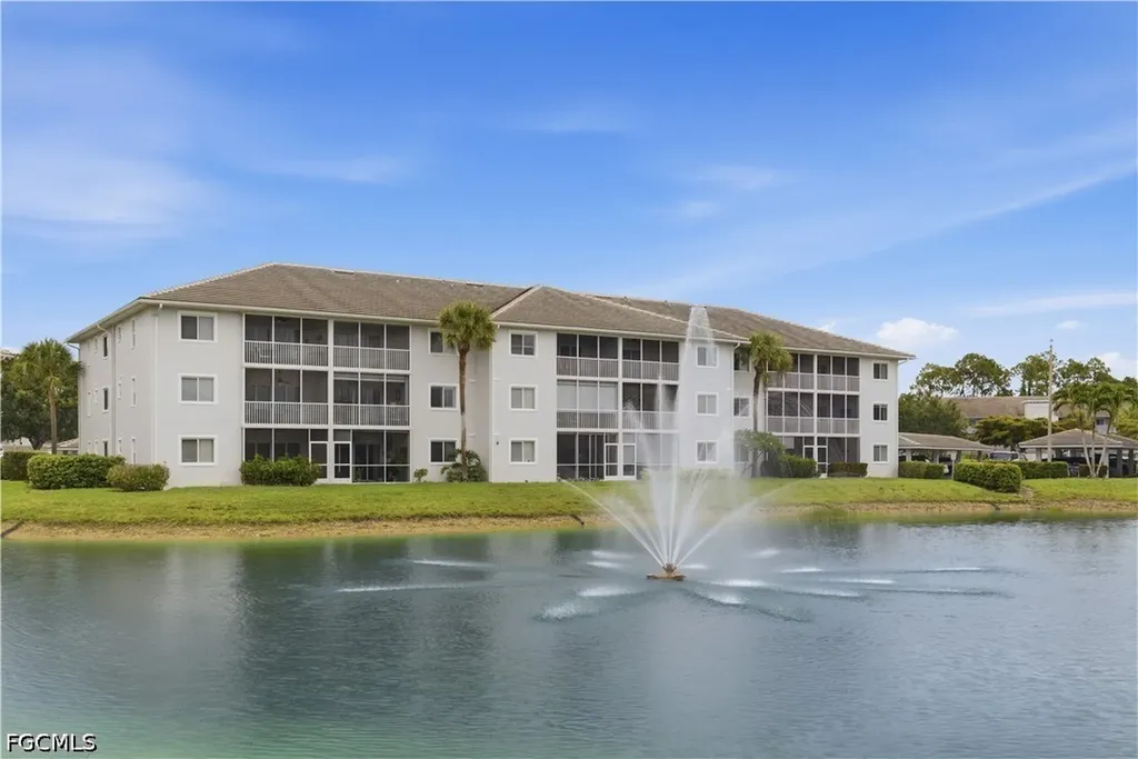 7822 Great Heron Way Naples FL 34104