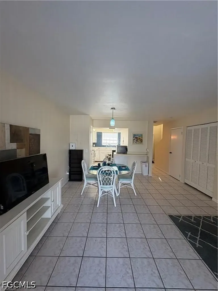1005 SW 48th Terrace Cape Coral FL 33914