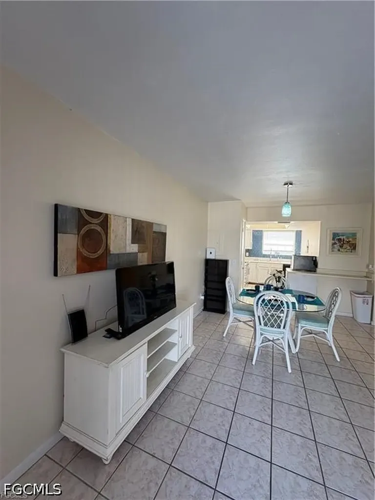 1005 SW 48th Terrace Cape Coral FL 33914