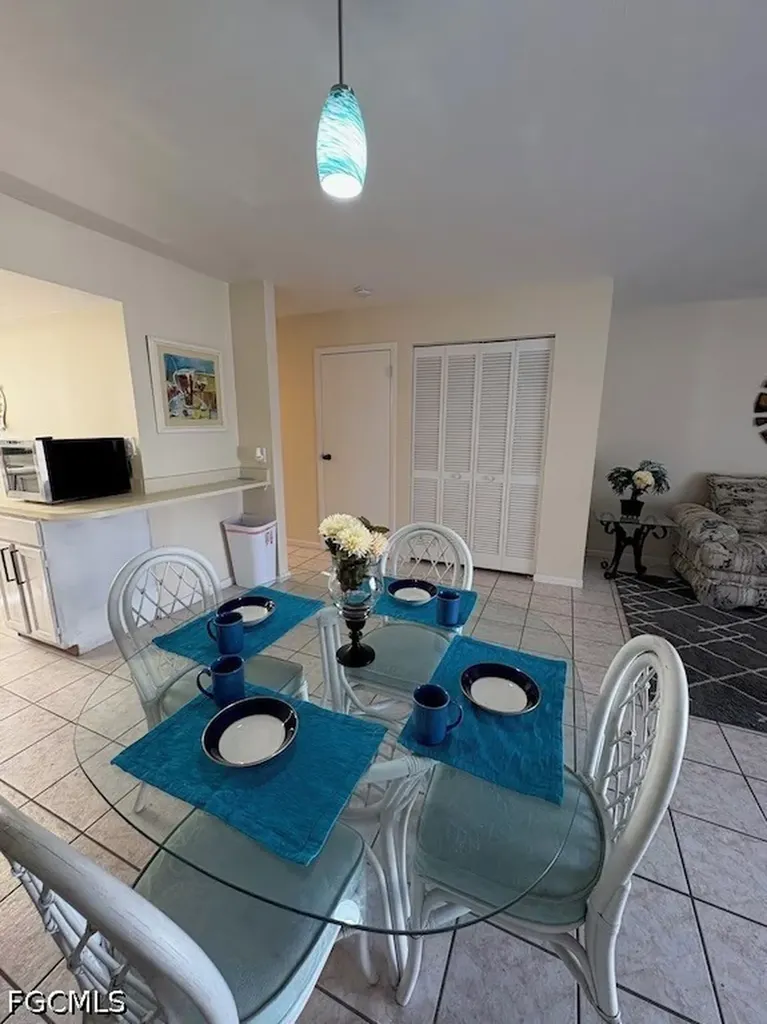 1005 SW 48th Terrace Cape Coral FL 33914