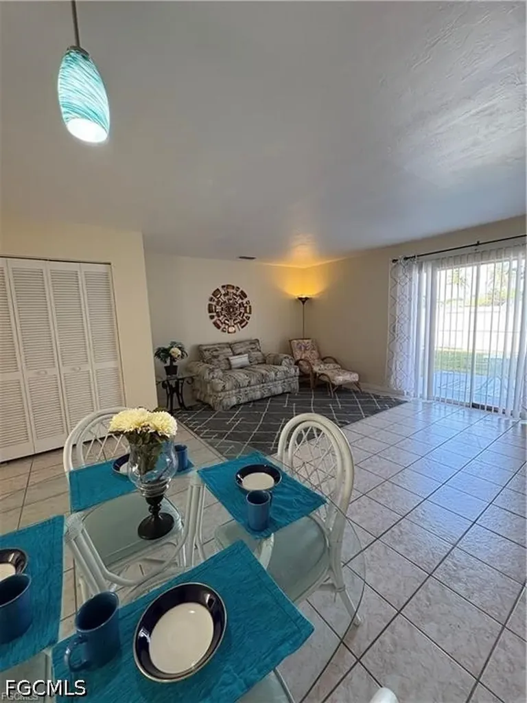 1005 SW 48th Terrace Cape Coral FL 33914