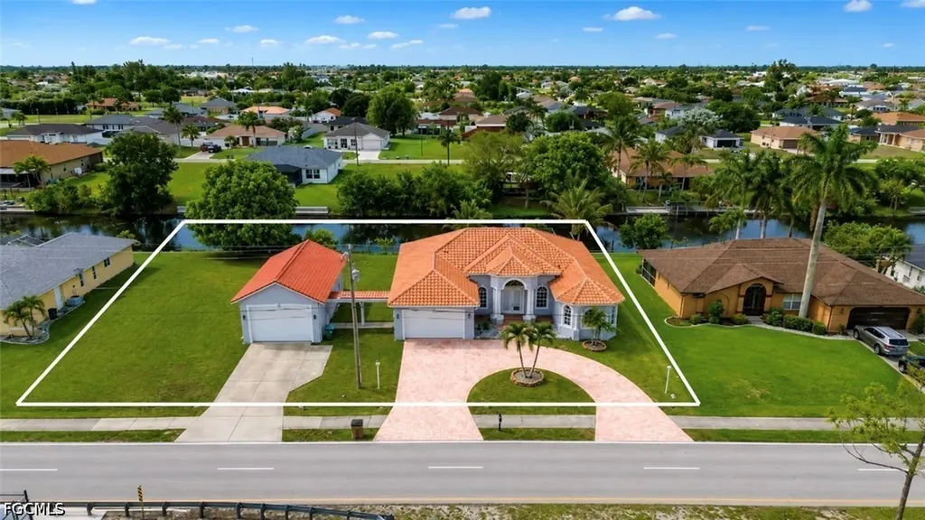 219 Gleason Parkway Cape Coral FL 33914