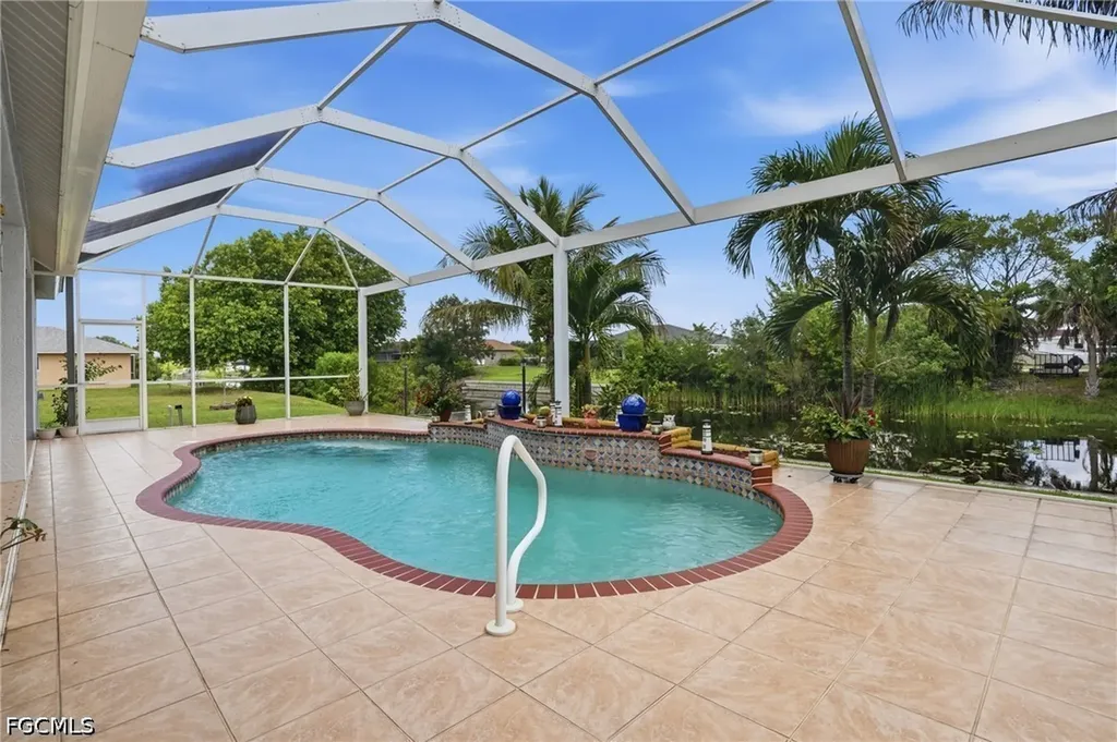 219 Gleason Parkway Cape Coral FL 33914