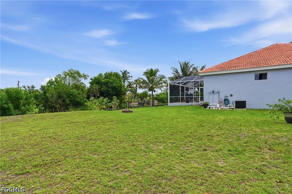 219 Gleason Parkway Cape Coral FL 33914