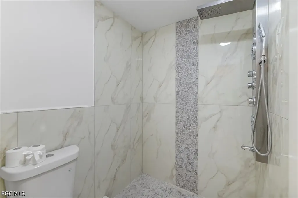 1212 SE 6th Terrace Cape Coral FL 33990