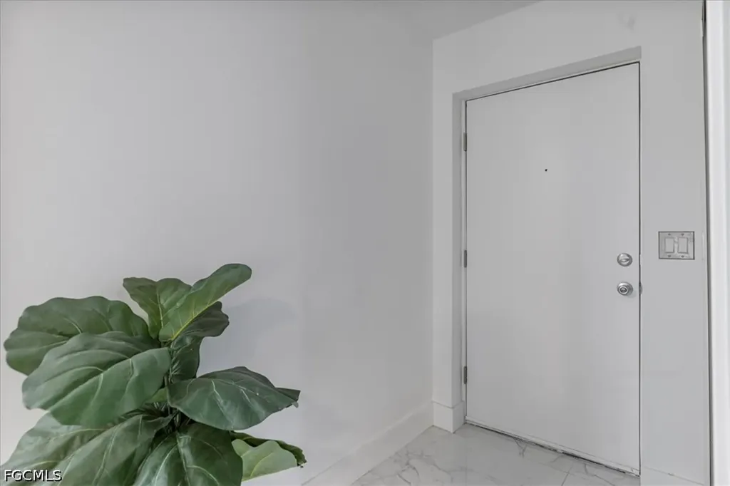 1212 SE 6th Terrace Cape Coral FL 33990