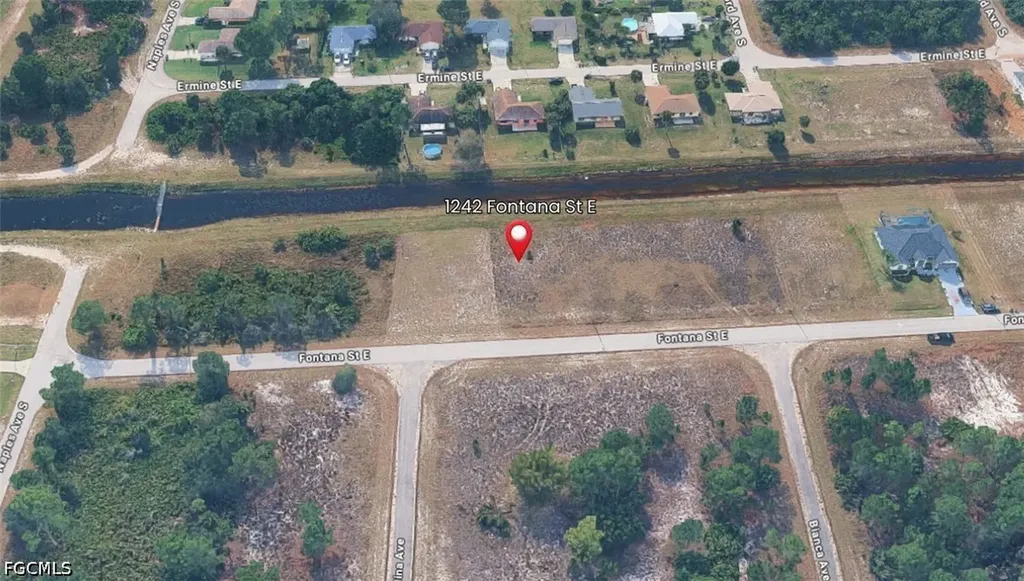 1242 Fontana Street E Lehigh Acres FL 33974