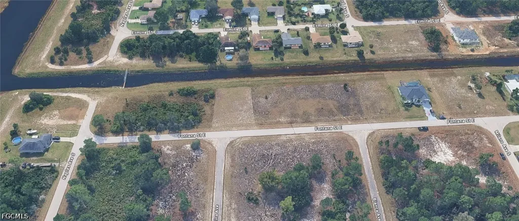 1242 Fontana Street E Lehigh Acres FL 33974