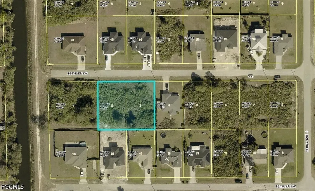 3613 12th Street SW Lehigh Acres FL 33976