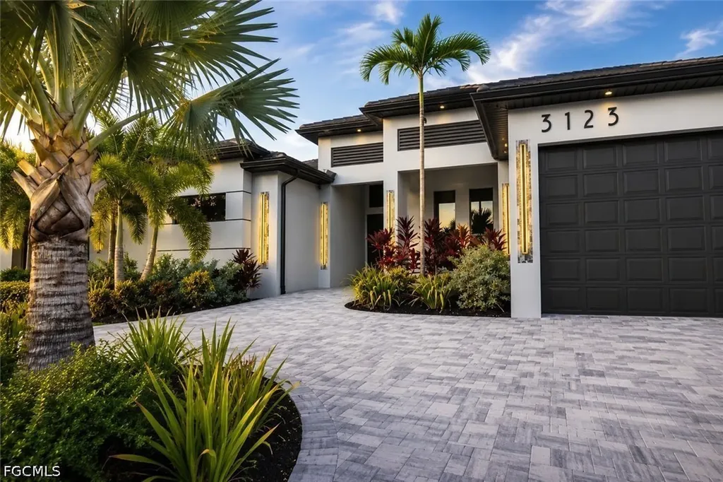 3123 SW 29th Avenue Cape Coral FL 33914