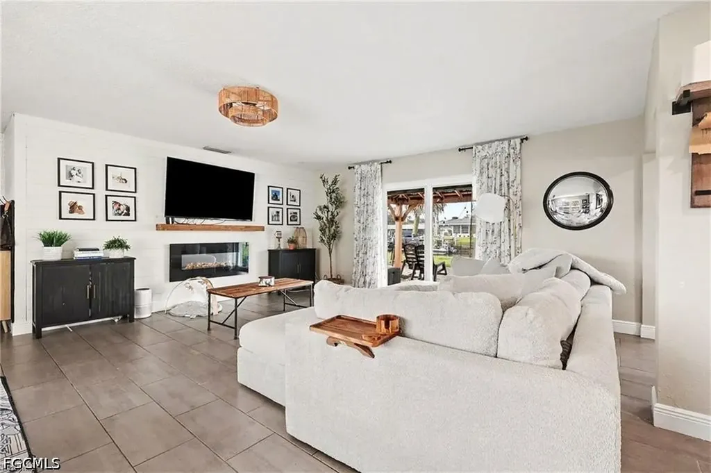 5220 Tower Drive Cape Coral FL 33904