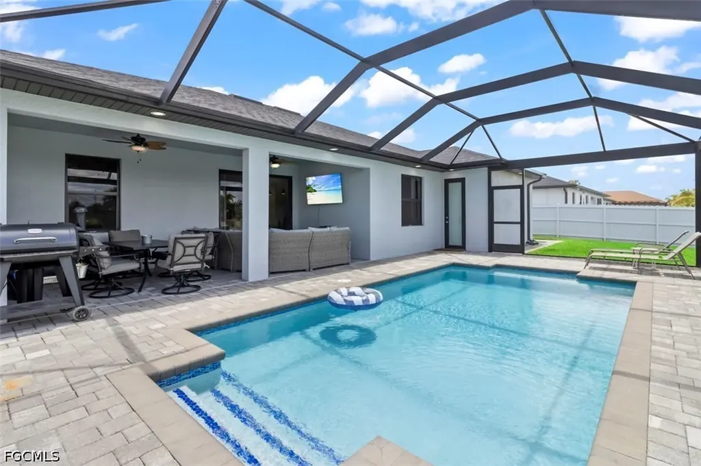 1 NW 8th Terrace Cape Coral FL 33993