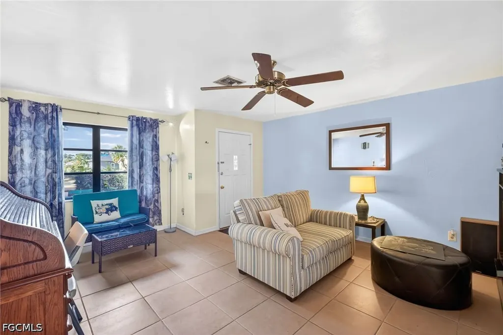 619/621 SW 3rd Terrace Cape Coral FL 33991