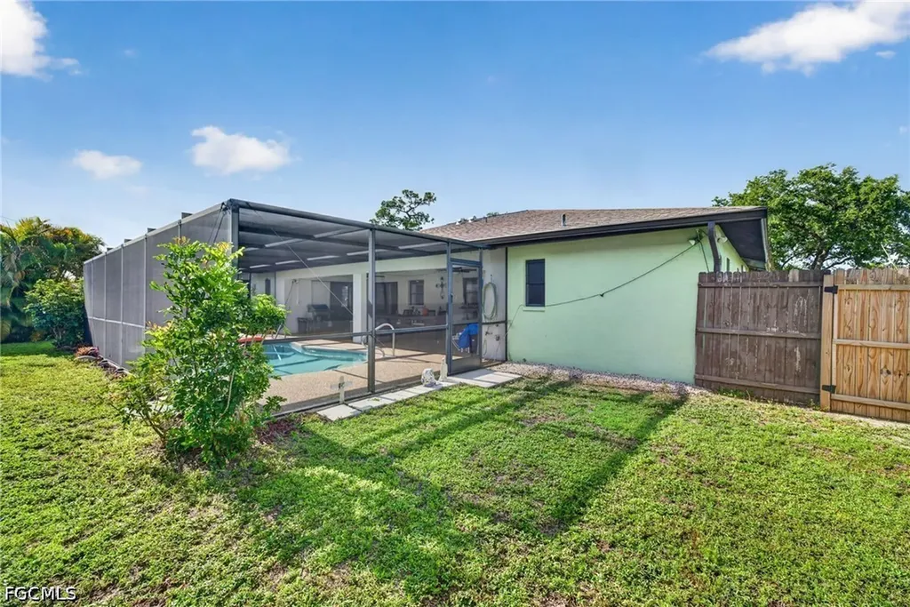 619/621 SW 3rd Terrace Cape Coral FL 33991