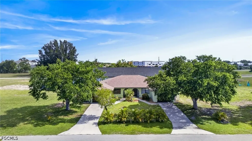 619/621 SW 3rd Terrace Cape Coral FL 33991