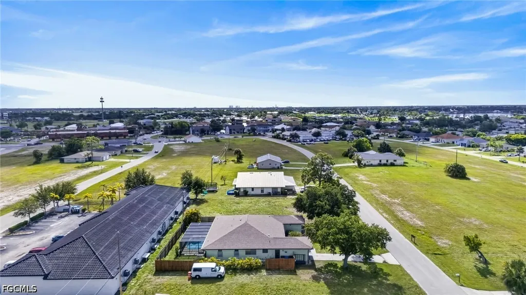 619/621 SW 3rd Terrace Cape Coral FL 33991
