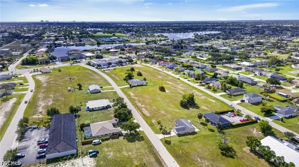 619/621 SW 3rd Terrace Cape Coral FL 33991