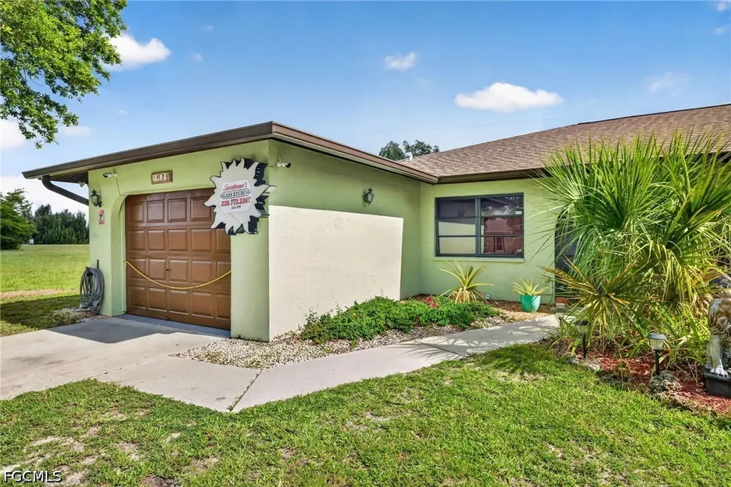 619/621 SW 3rd Terrace Cape Coral FL 33991