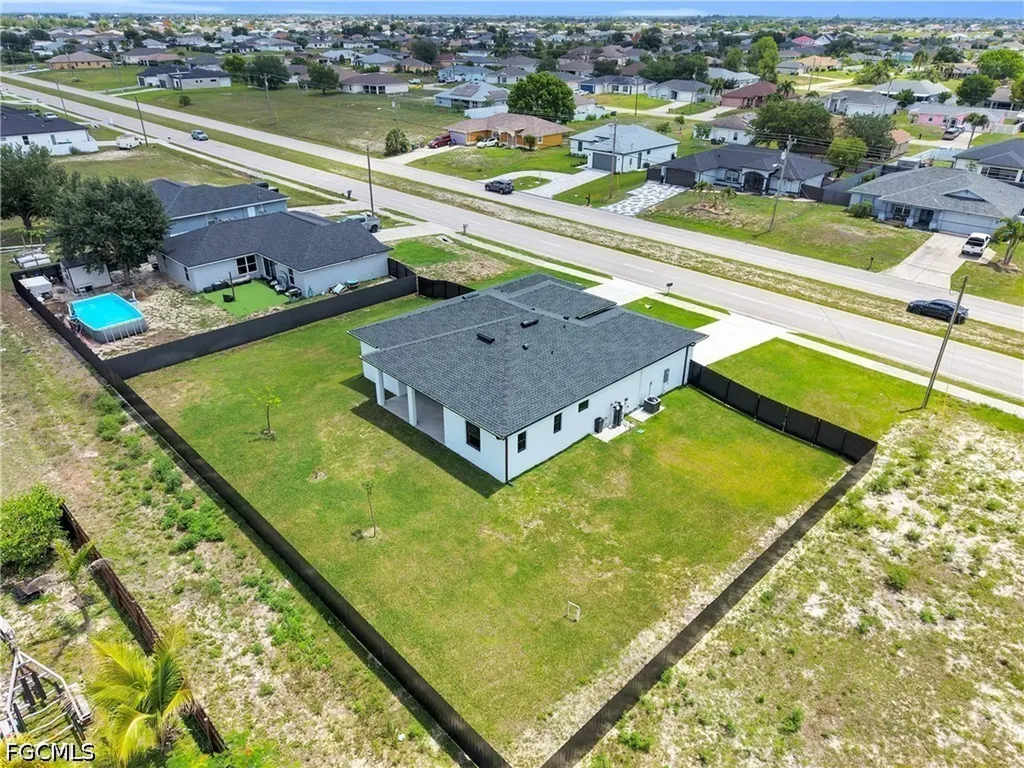 914 Chiquita Boulevard N Cape Coral FL 33993