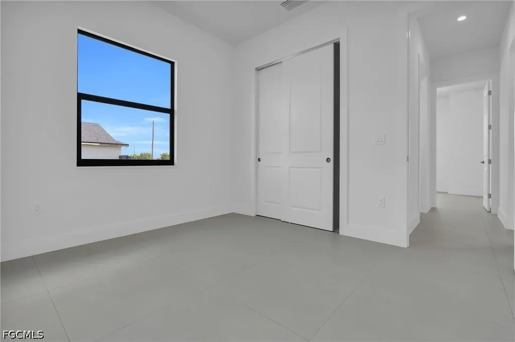 914 Chiquita Boulevard N Cape Coral FL 33993