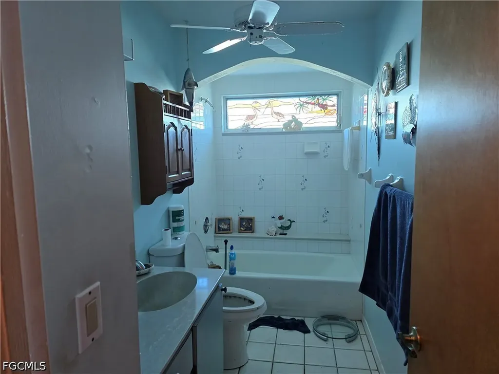 320 SE 2nd Street Cape Coral FL 33990