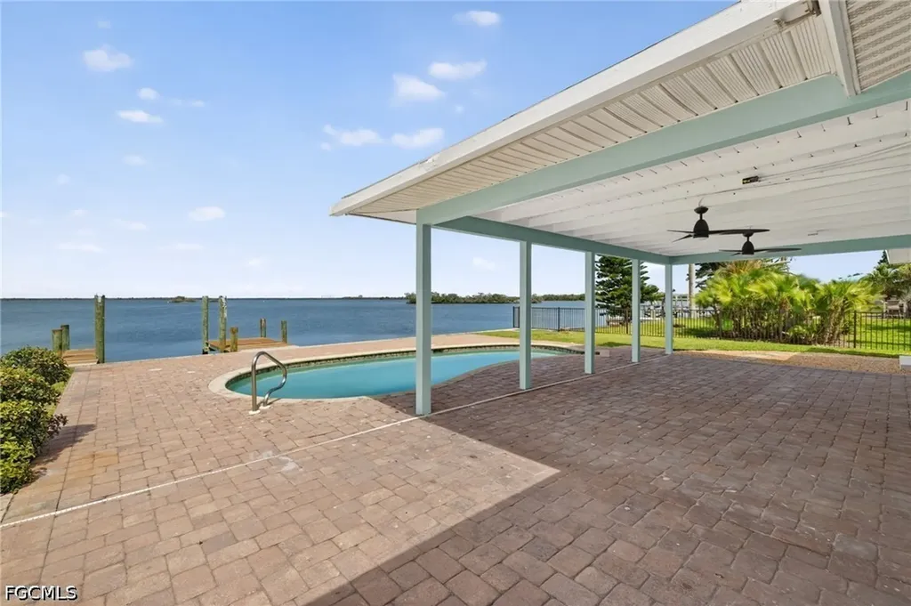 3 Bayview Boulevard Fort Myers Beach FL 33931