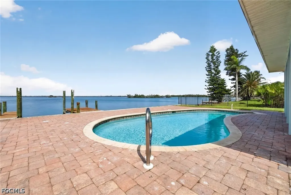 3 Bayview Boulevard Fort Myers Beach FL 33931