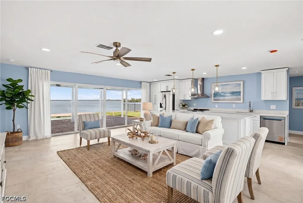 3 Bayview Boulevard Fort Myers Beach FL 33931
