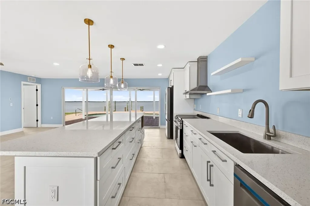 3 Bayview Boulevard Fort Myers Beach FL 33931