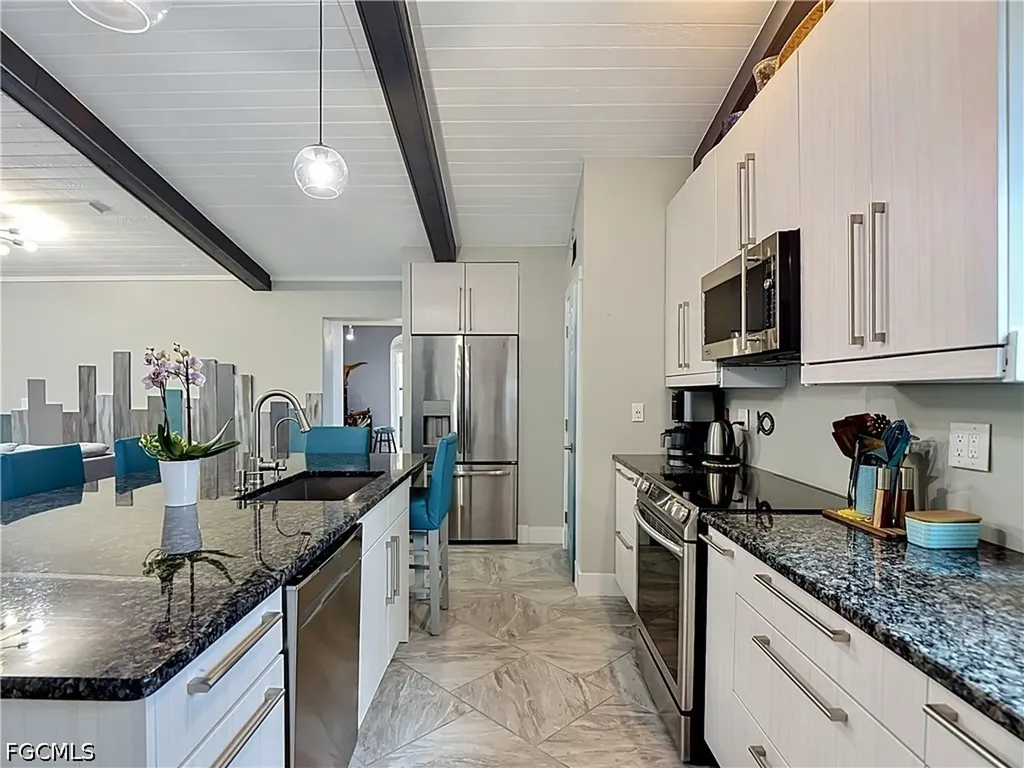 6284 Scott Lane Fort Myers FL 33966