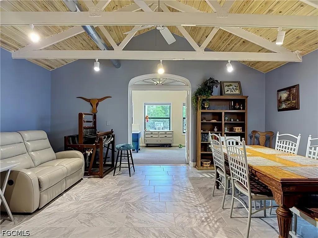6284 Scott Lane Fort Myers FL 33966