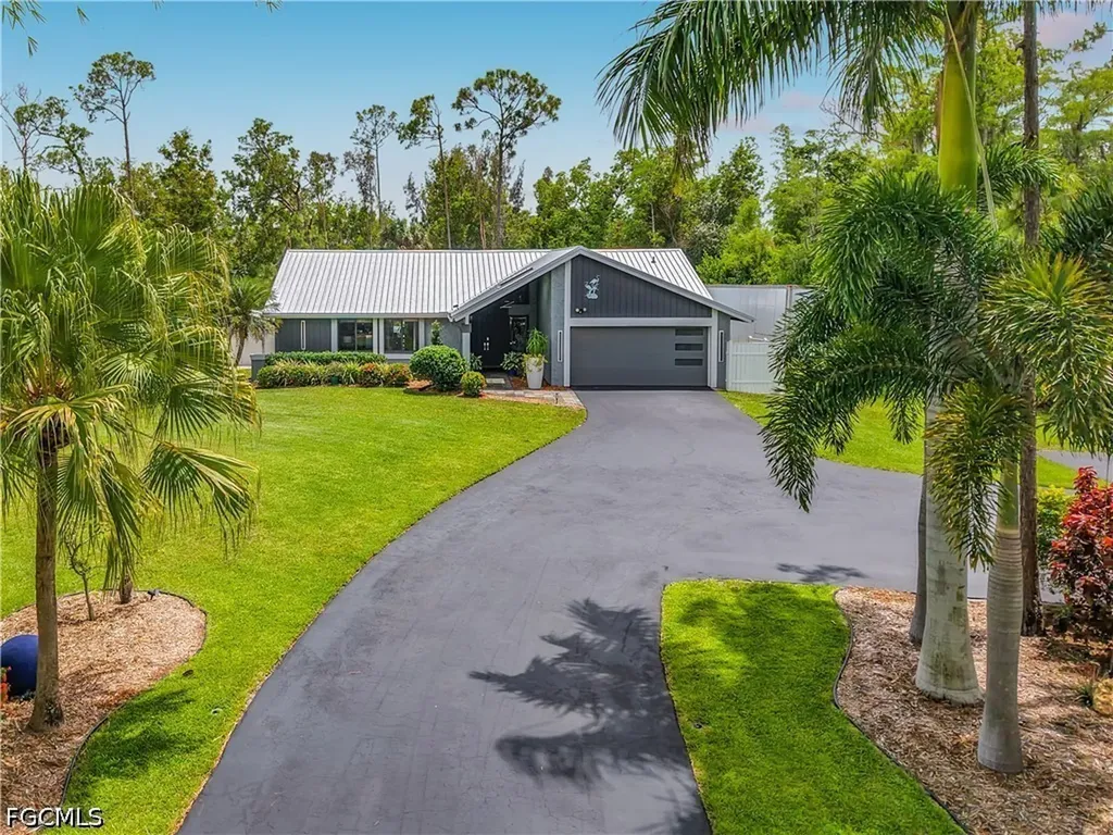 6284 Scott Lane Fort Myers FL 33966