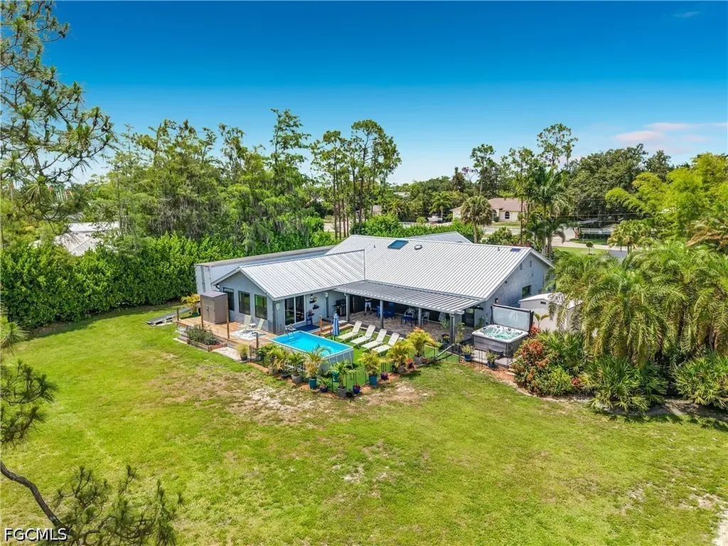 6284 Scott Lane Fort Myers FL 33966