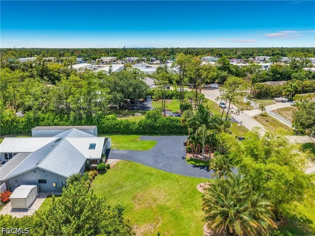6284 Scott Lane Fort Myers FL 33966