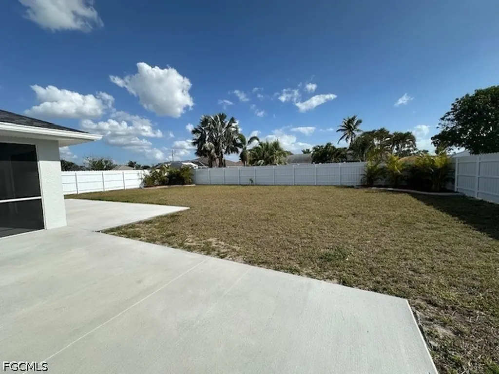1314 SE 11th Street Cape Coral FL 33990