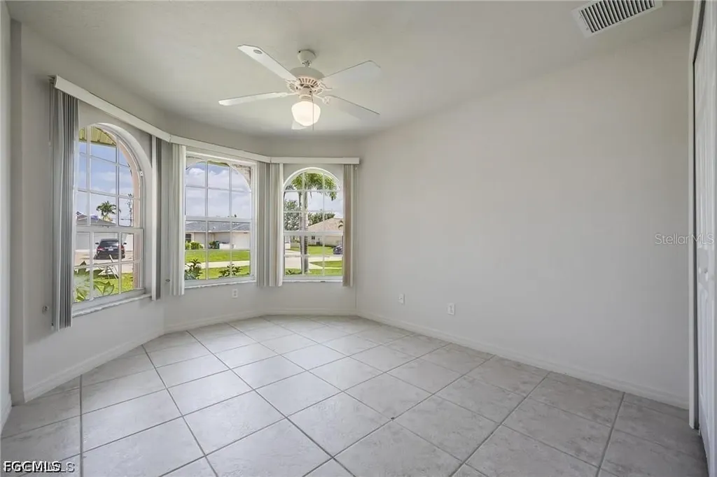 4522 SW 7th Place Cape Coral FL 33914