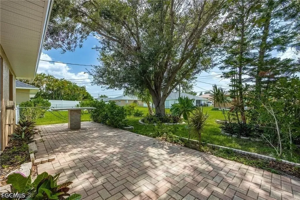 4522 SW 7th Place Cape Coral FL 33914
