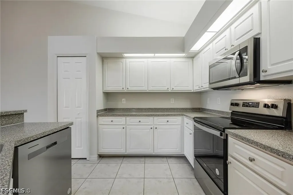 4522 SW 7th Place Cape Coral FL 33914