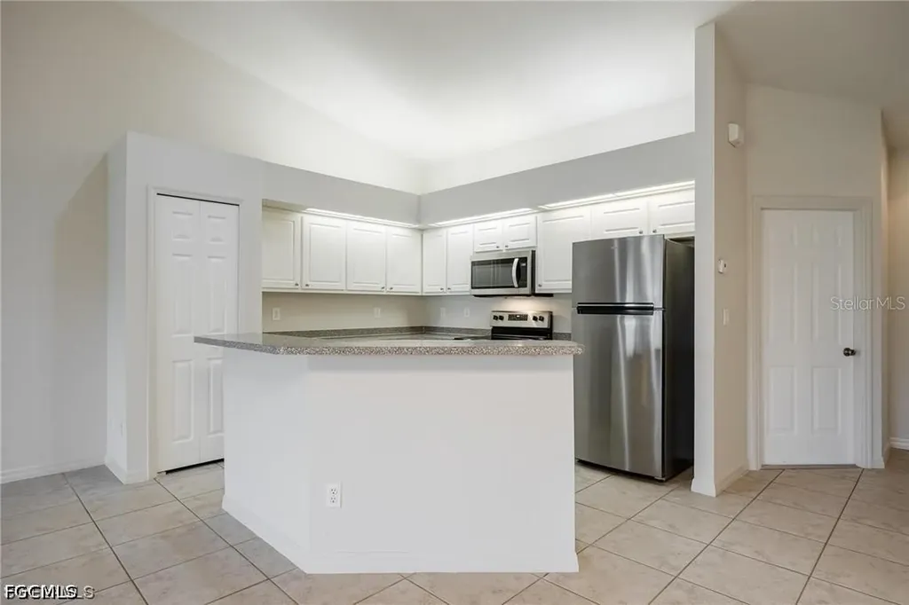 4522 SW 7th Place Cape Coral FL 33914