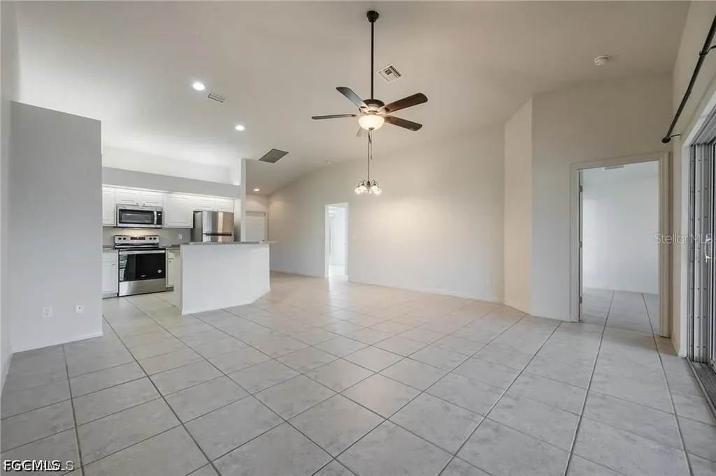 4522 SW 7th Place Cape Coral FL 33914