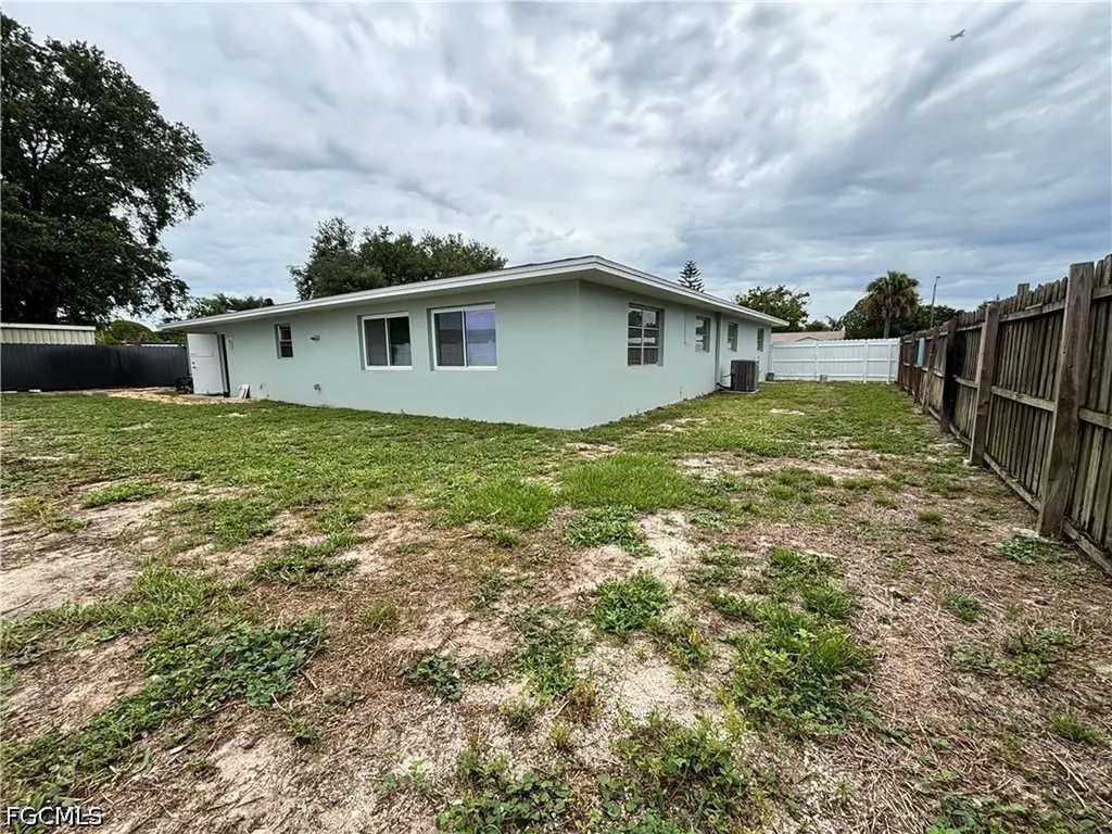 209 Punta Alta Court Lehigh Acres FL 33936