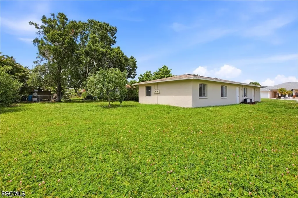 2237 Iris Way Fort Myers FL 33905