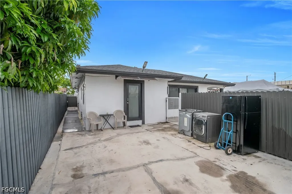 7929 NW 36 Court Miami FL 33147