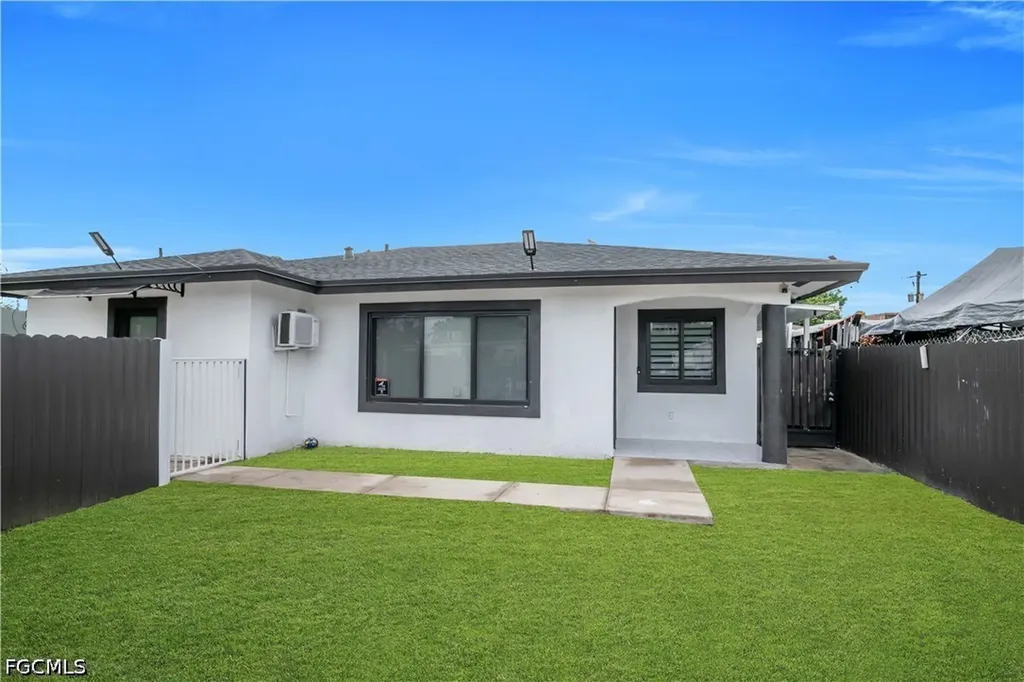 7929 NW 36 Court Miami FL 33147